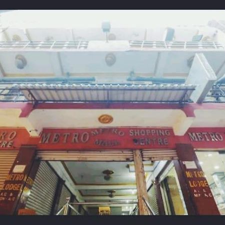 Metro Lodge Hyderabad Bagian luar foto