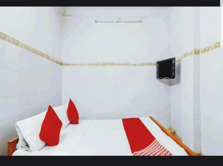 Metro Lodge Hyderabad Bagian luar foto